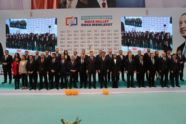 AK Parti İzmir adayları ve özgeçmişleri