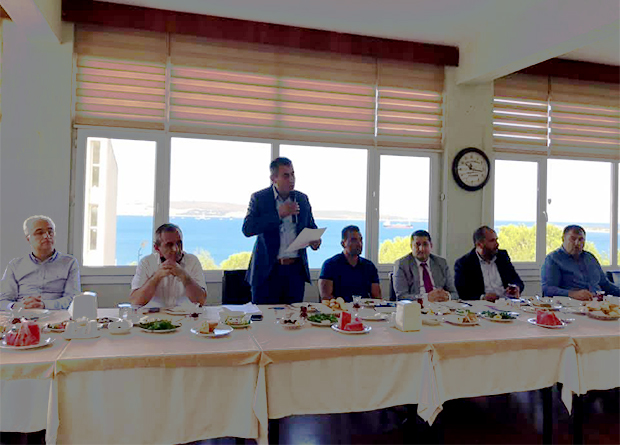 Aliağa’yı karıştıran toplantı! İYİ Partili Kırkpınar: 'AK Parti toplantısında devletin bürokratlarının ne işi var?'