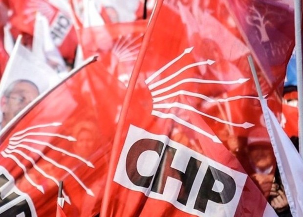CHP İzmir Gençlik Kongresi öncesi ortalık karıştı! Karşılıklı sert suçlamalar!