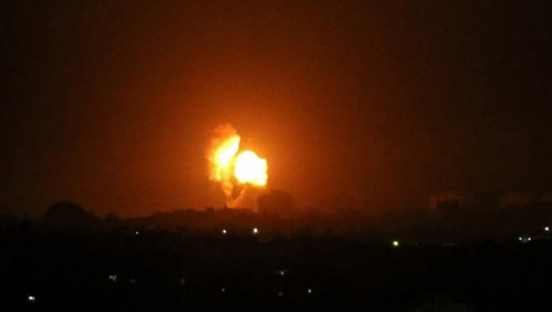 İsrail ordusu Gazze'yi top atışı ile hedef aldı