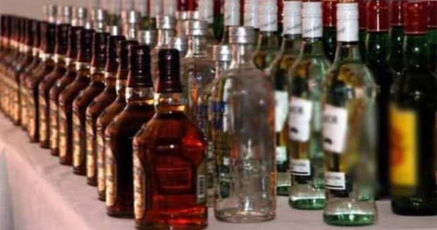 İzmir'de 4 bin 250 litre kaçak içki ele geçirildi