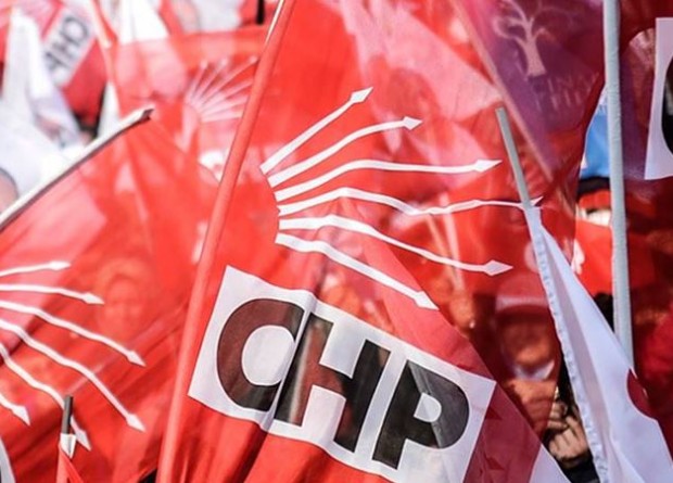 CHP İstanbul'dan faaliyetlerini durdurma kararı