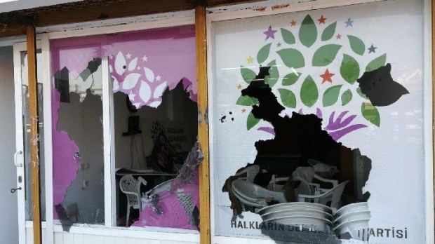 Muğla'da HDP ilçe binasına saldırı: Şüpheli gözaltına alındı