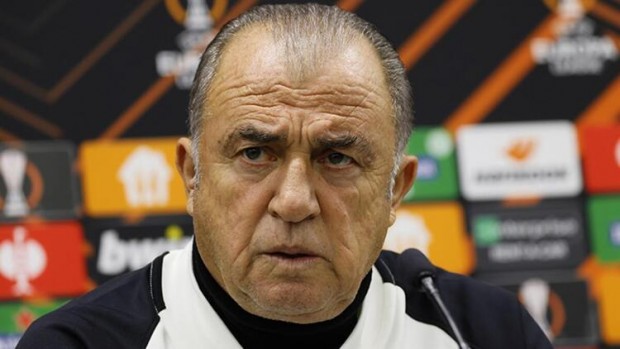 Galatasaray teknik direktörü Fatih Terim hastaneye kaldırıldı!