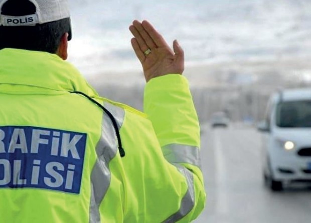 İzmir'de trafik raporu: Son 1 haftada 15 bin 335 para cezası uygulandı