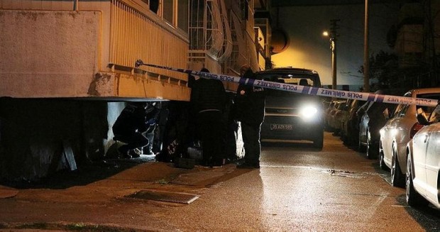 İzmir'de genç kızın acı sonu! Hava almak isterken 7'nci kattan düştü