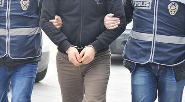 İzmir'den Manisa'ya uyuşturucu sevkiyatı yapıyordu… Sıkı takip sonrası yakalandı