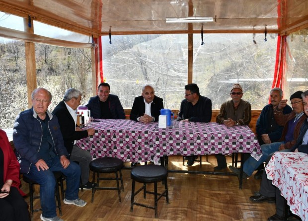 CHP'li Polat Ödemiş'e gitti nabız yokladı: 'Köylü can çekişiyor!'