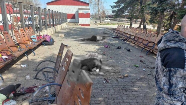 Ukrayna'da 5 tren istasyonuna saldırı: Ölü ve yaralılar var