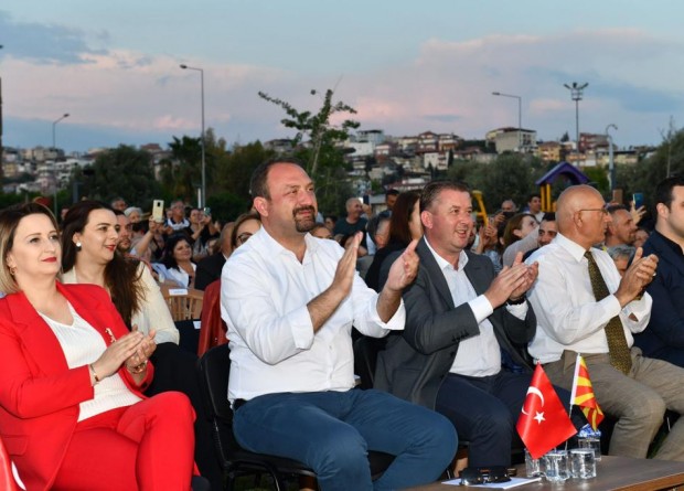 Çiğli-Çaşka Kuzey Makedonya Festivali coşkuyla başladı