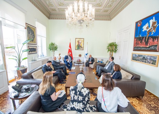 İngiltere’nin İstanbul Başkonsolosu Başkan Soyer’i ziyaret etti