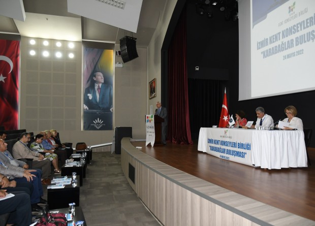 İzmir Kent Konseyleri Birliği Karabağlar'da buluştu