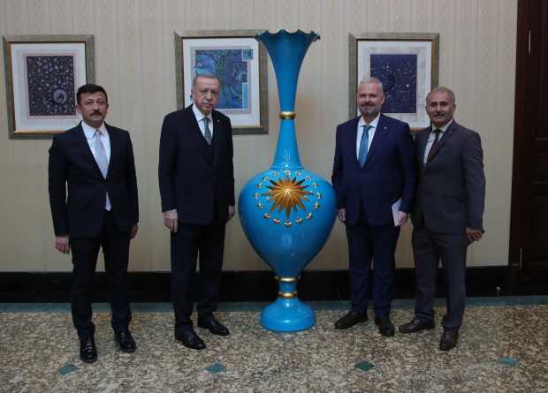 Menemen’den Cumhurbaşkanı Erdoğan’a özel hediye! “Menemenli kıymetli hemşehrilerime çok selamlarımı iletin”