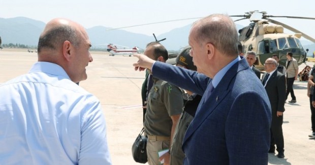 Cumhurbaşkanı Erdoğan Marmaris'teki yangın bölgesinde! Bilgi aldı, incelemelerde bulundu