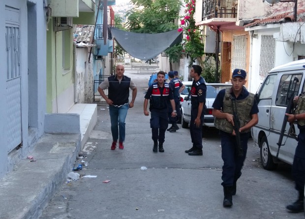 İzmir'de 'yeşil reçete' operasyonu: 25 şüpheli gözaltına alındı