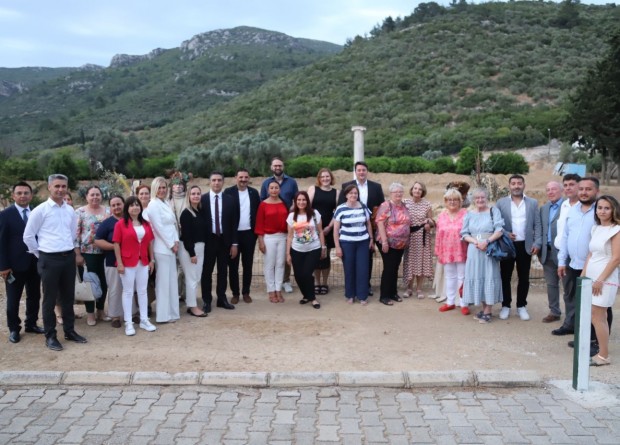 Kardeş belediyeler Menderes’te buluştu