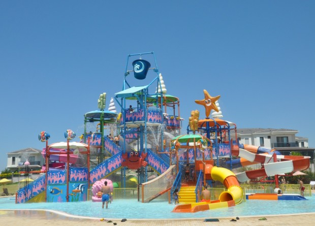 Oasis Aquapark’ı açılıyor, eğlence başlıyor!