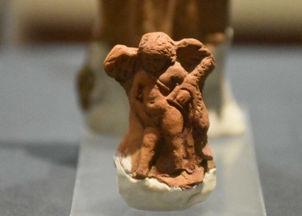 Tam 2 bin 300 yıllık! 'Eros' figürü 42 yıl sonra İzmir'de sergiye çıkarıldı