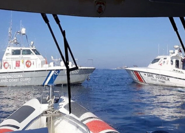 Yat yarışında Yunan tacizine Sahil Güvenlik'ten müdahale