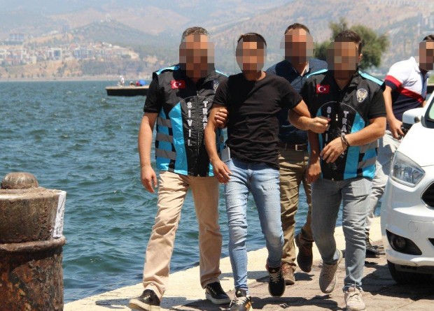 İzmir'de, korsan otoparkçılara yönelik operasyon!