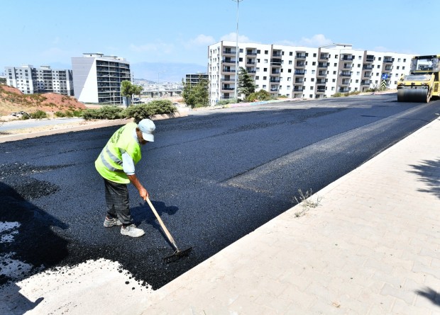 Altyapı tamamlandı, yollar yenileniyor... Büyükşehir’den Menemen’e 500 milyonluk yatırım