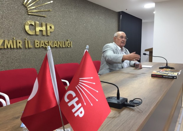CHP İzmir'de Salı Söyleşileri tam gaz... Gündem 12 Mart, 12 Eylül ve CHP 