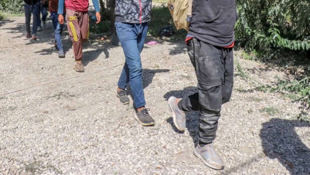Kocaeli'de 64 kaçak göçmen yakalandı