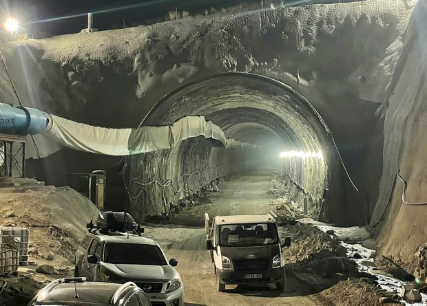 Van'da inşaatı süren tünelde göçük: 2 işçi hayatını kaybetti
