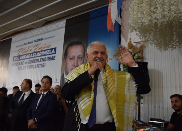 Yıldırım İzmir'de seçimi işaret etti: Erdoğan'ı rekor oyla seçtireceğiz