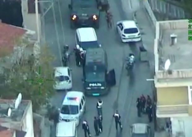 İzmir'de helikopter destekli operasyon… 39 şüpheli yakalandı