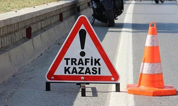 İzmir'de kamyonun çarptığı motosikletin sürücüsü öldü