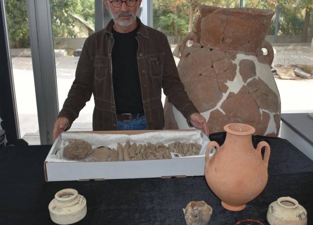 Yassıtepe kazılarında Miken Uygarlığı'na ait mezar alanı bulundu