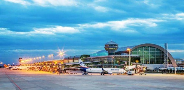 Adnan Menderes Havalimanı 1 ayda 921 bin yolcuya hizmet verdi!