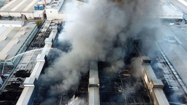 Bursa’da, tekstil fabrikasındaki yangın! 42 saat sonra söndürüldü