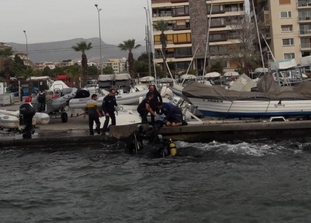 İzmir'de denize düşen adam kurtarıldı