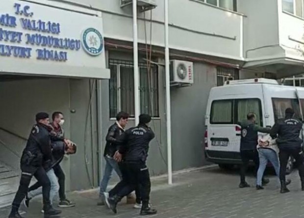 İzmir merkezli 10 ilde 2 milyon TL vurgun yapmışlardı... Mağdurları O temayla kandırmışlar
